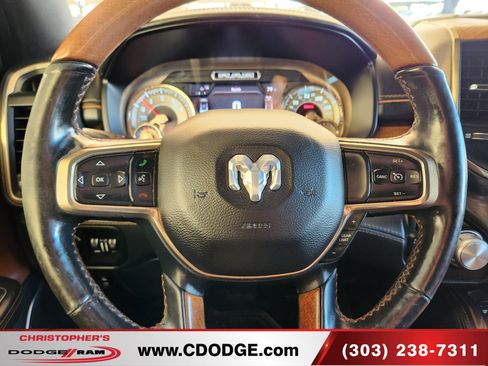Used 2019 RAM 1500 Laramie Longhorn w/ Body-Colour Bumper Group AWD/4WD image 9