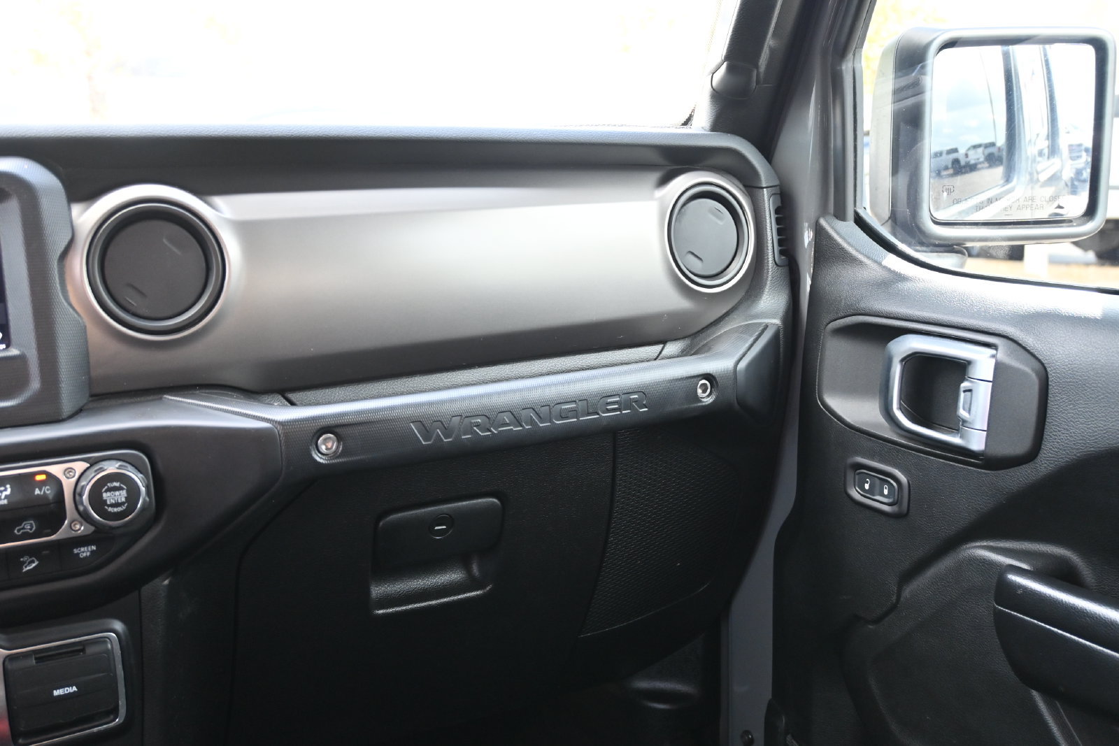 Used 2019 Jeep Wrangler Unlimited Sport S AWD/4WD image 8