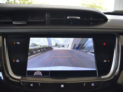 Used 2020 Cadillac XT6 Premium Luxury FWD image 20