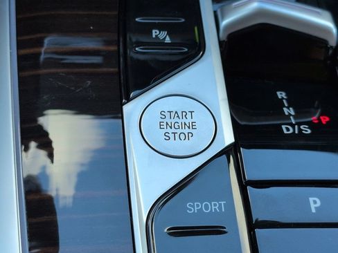 New 2027 BMW X7 xDrive40i w/ Premium Package AWD/4WD image 29