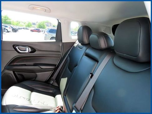Used 2022 Jeep Compass Trailhawk w/ Trailhawk Elite Group AWD/4WD image 10