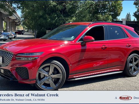 Used 2023 Genesis GV70 2.5T w/ Sport Prestige Package AWD/4WD image 1