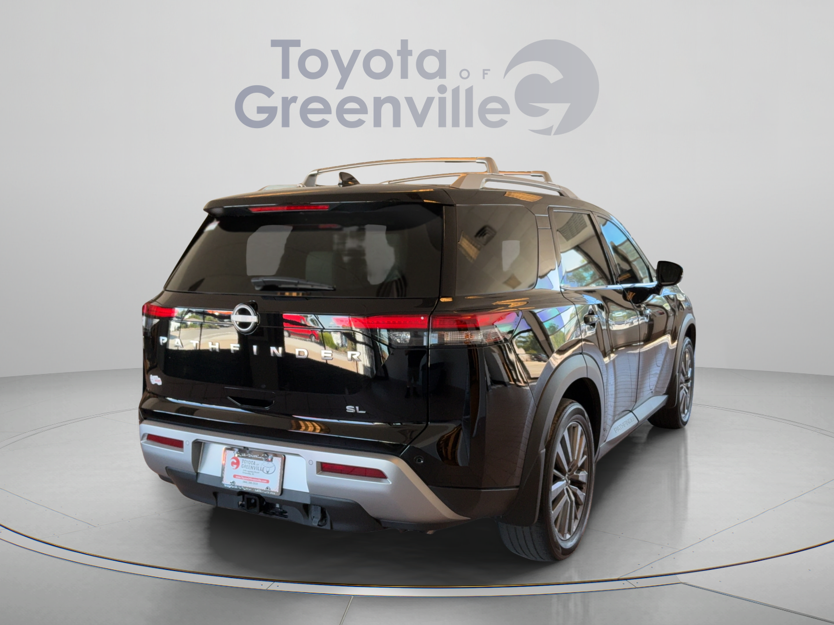 Used 2024 Nissan Pathfinder SL w/ SL Premium Package FWD image 6