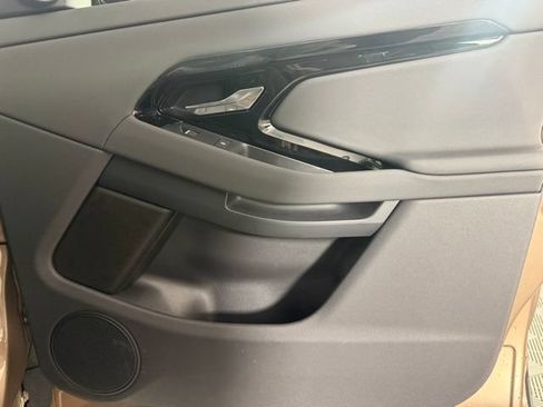 Used 2026 Land Rover Range Rover Evoque S AWD/4WD image 30