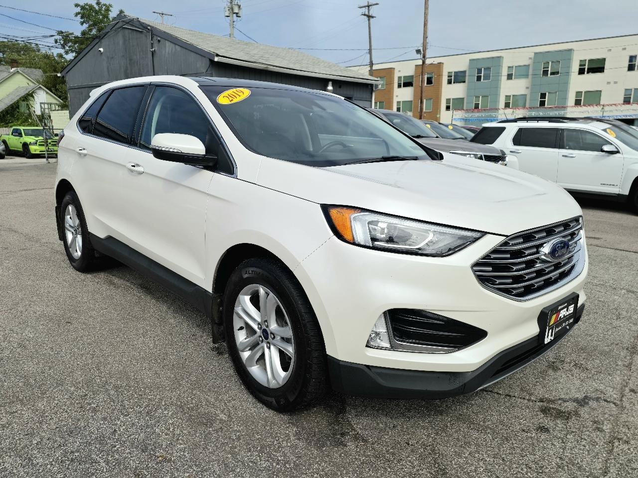 Used 2019 Ford Edge SEL w/ Equipment Group 201A AWD/4WD image 3