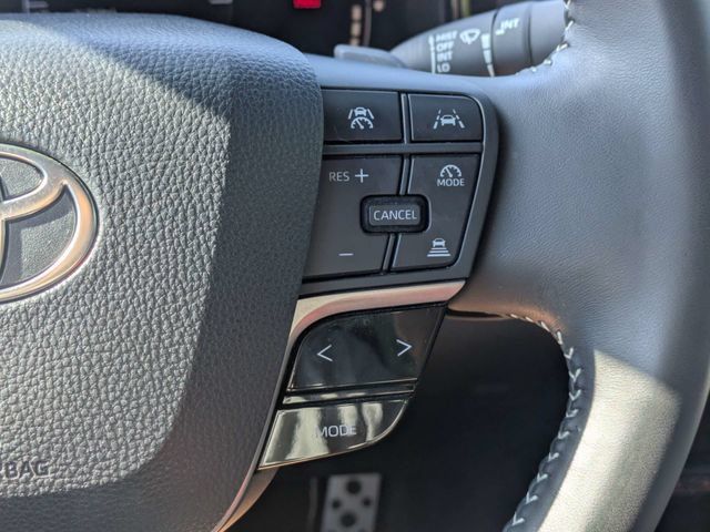 Used 2025 Toyota Camry SE FWD image 25