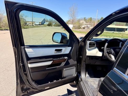 Used 2024 Toyota Tundra Capstone AWD/4WD image 11