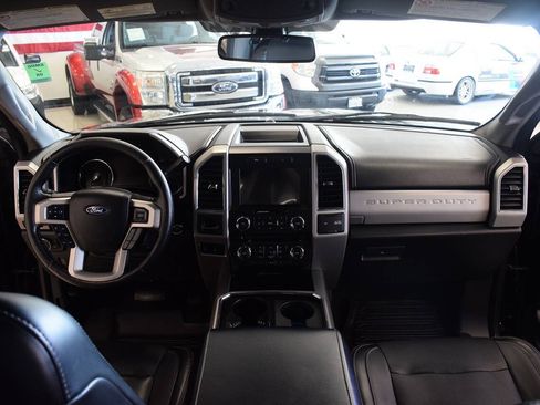 Used 2018 Ford F250 Lariat w/ Lariat Ultimate Package RWD image 32