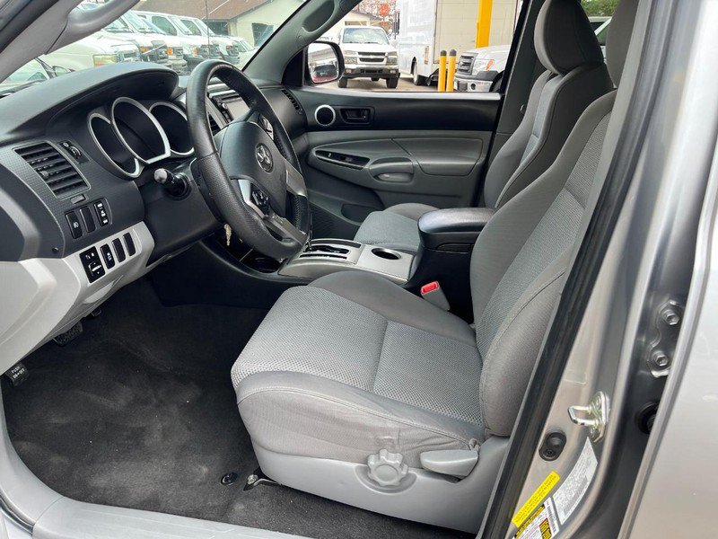 Used 2015 Toyota Tacoma PreRunner w/ TRD Sport Package RWD image 8
