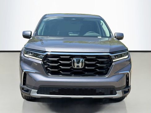 Used 2025 Honda Pilot EX-L image 3