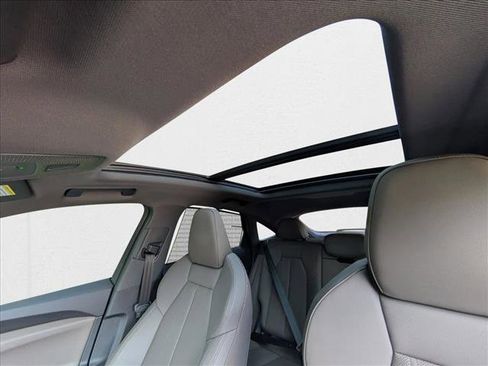 New 2025 Audi Q5 Premium Plus image 17