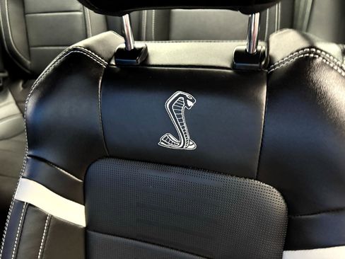 Used 2022 Ford Mustang Shelby GT500 w/ Technology Package image 15