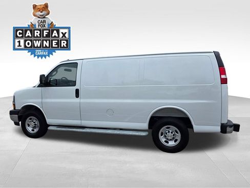 Certified 2025 Chevrolet Express 2500 w/ Driver Convenience Package RWD image 4