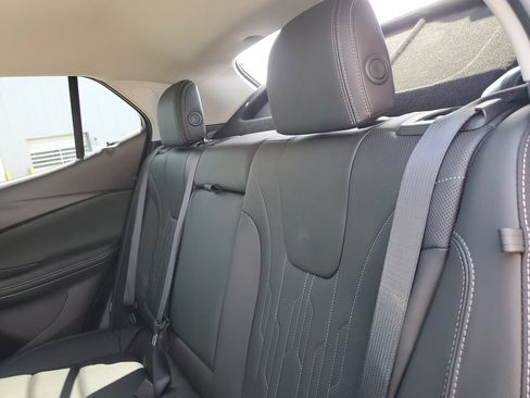 Certified 2024 Buick Encore GX Avenir w/ Avenir Convenience Package FWD image 31