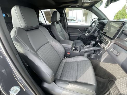 Used 2026 Toyota 4Runner TRD Off-Road Premium AWD/4WD image 29