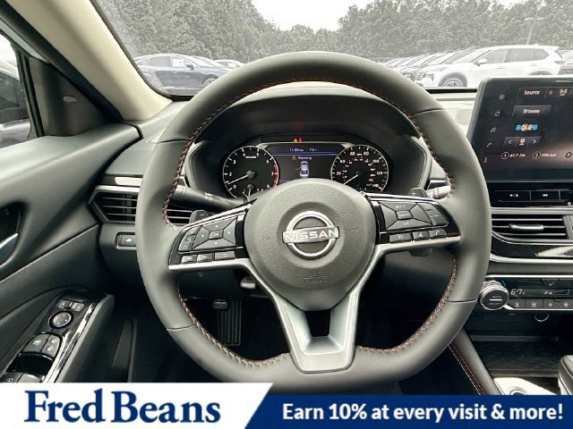 New 2025 Nissan Altima 2.5 SR w/ SR Premium Package FWD image 9