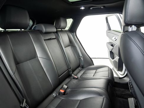 Used 2025 Land Rover Range Rover Velar Dynamic SE AWD/4WD image 22