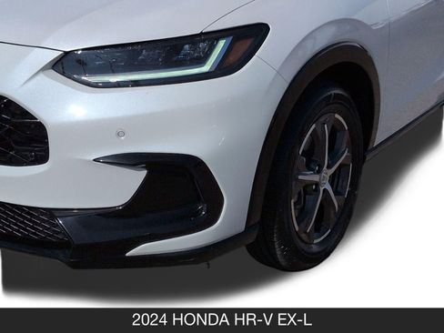 Used 2024 Honda HR-V EX-L image 11