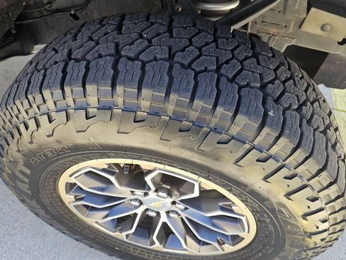 Used 2020 Chevrolet Colorado ZR2 AWD/4WD image 19