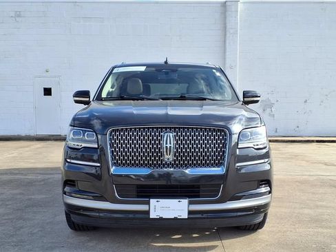 Certified 2022 Lincoln Navigator Reserve AWD/4WD image 18