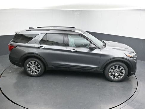 New 2026 Ford Explorer Active w/ Active Comfort Package image 23