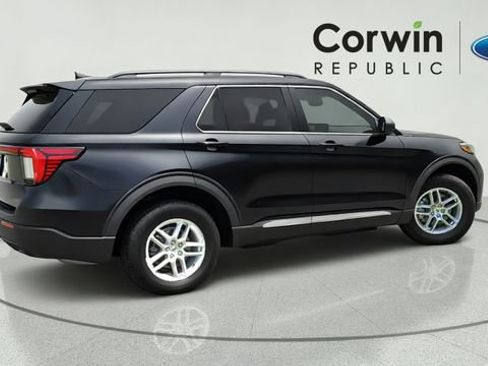 Certified 2025 Ford Explorer Active AWD/4WD image 6