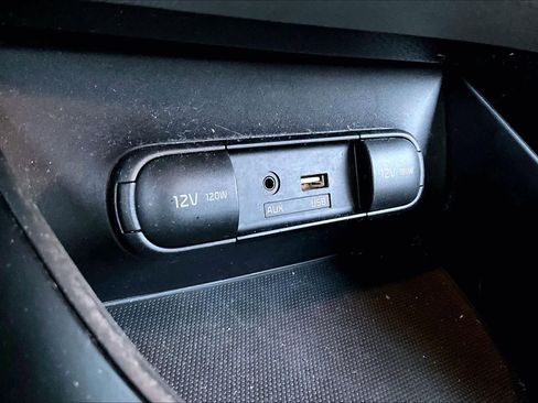 Used 2016 Kia Soul + image 31