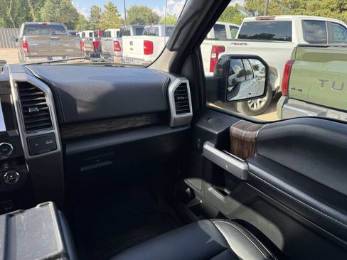 Used 2019 Ford F150 Lariat w/ Equipment Group 501A Mid AWD/4WD image 20