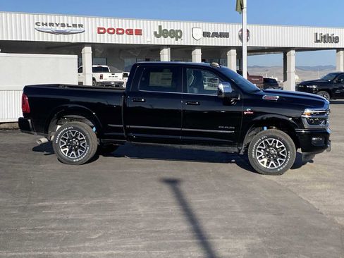 New 2025 RAM 2500 Limited image 21