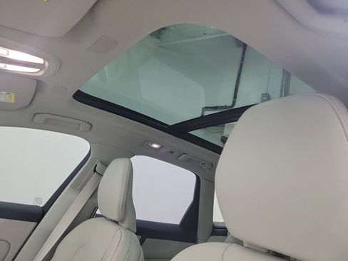 New 2026 Volvo XC60 B5 Ultra w/ Protection Package Premier AWD/4WD image 19