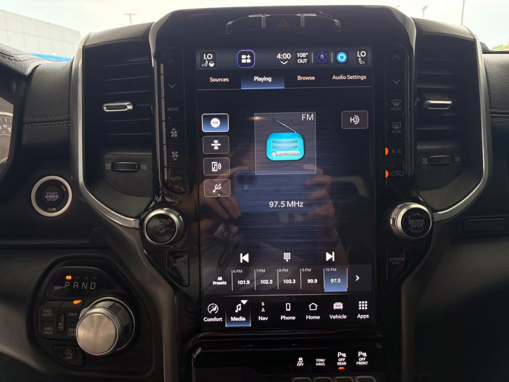 Used 2023 RAM 1500 Laramie AWD/4WD image 9