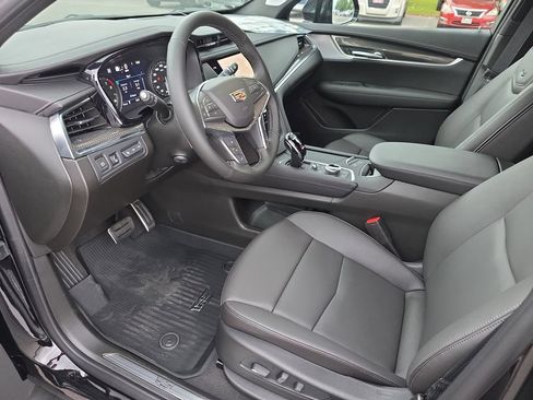 New 2026 Cadillac XT5 Sportv w/ LPO, Floor Liner Package AWD/4WD image 10