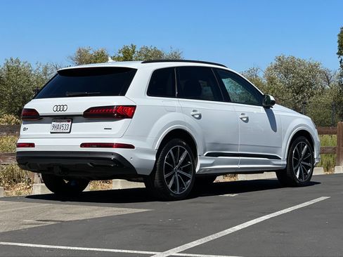 Used 2023 Audi Q7 3.0T Premium Plus w/ Premium Plus Package AWD/4WD image 6