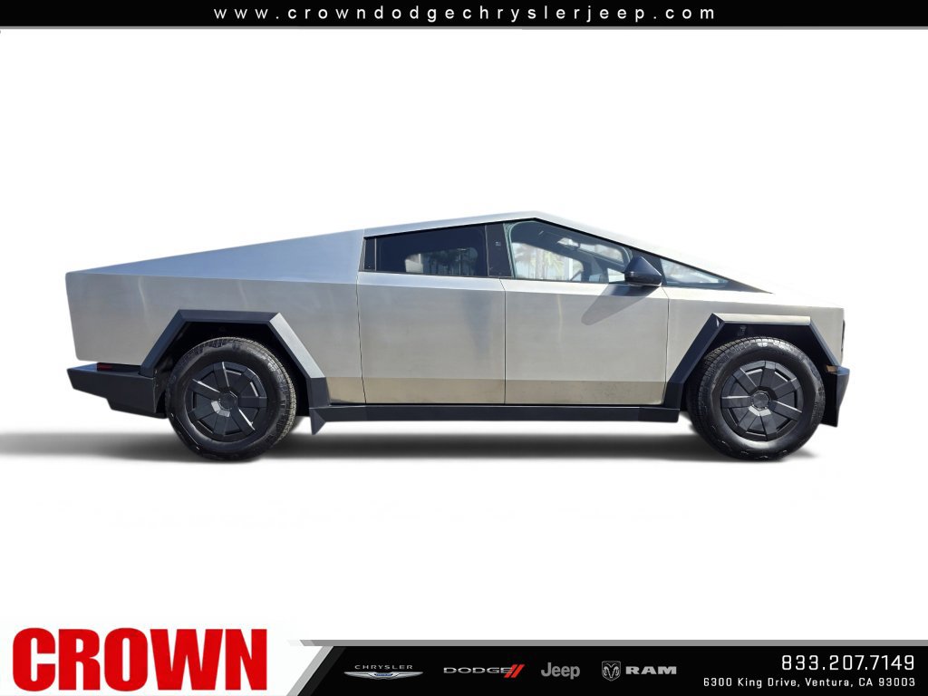 Used 2024 Tesla Cybertruck AWD Crew Cab image 19