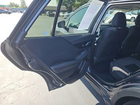 Used 2025 Subaru Outback Premium image 5