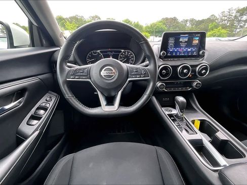 Used 2023 Nissan Sentra SV w/ All-Weather Package FWD image 6