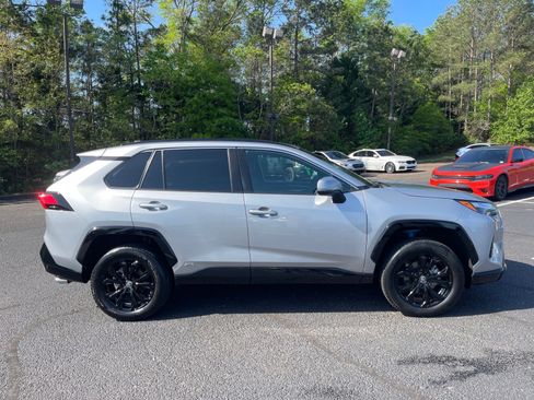 Used 2024 Toyota RAV4 SE AWD/4WD image 21