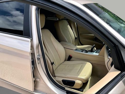 Used 2013 BMW 328i Sedan RWD image 9
