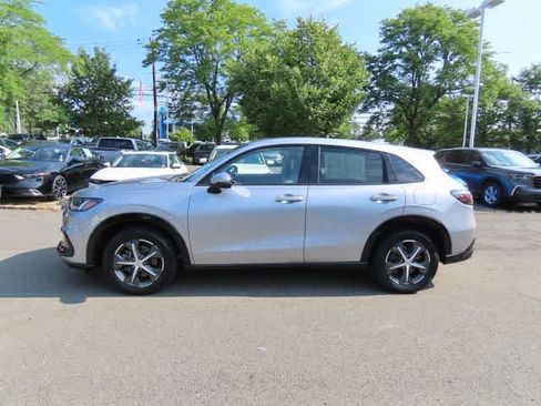 Used 2023 Honda HR-V EX-L image 3