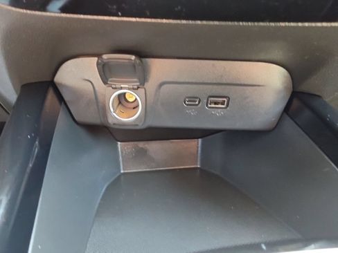 Used 2024 Chevrolet Trax LT w/ Driver Confidence Package FWD image 17