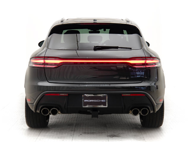 Certified 2026 Porsche Macan AWD/4WD image 36