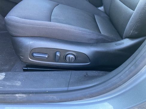 Used 2024 Chevrolet Malibu LT image 11