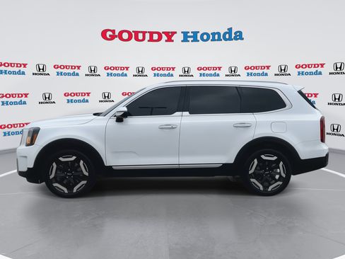 Used 2024 Kia Telluride S w/ S Sunroof Package FWD image 5