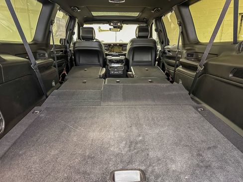 New 2026 Jeep Grand Wagoneer L Limited image 17