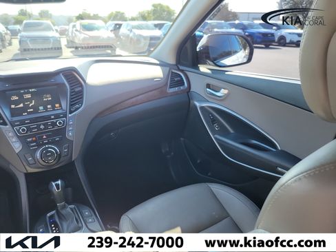Used 2018 Hyundai Santa Fe Limited FWD image 19