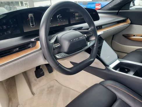 Used 2023 Lucid Air Touring image 10