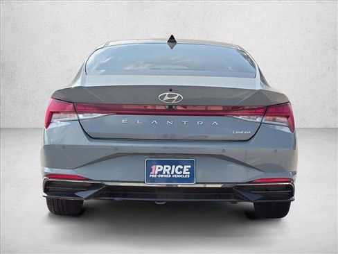 Used 2023 Hyundai Elantra Limited w/ Cargo Package FWD image 6