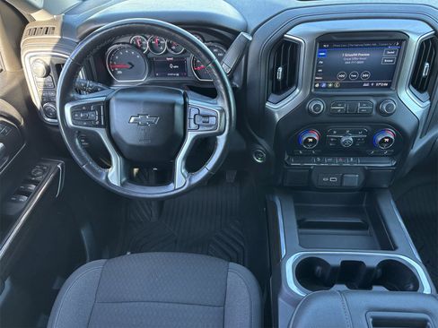 Used 2021 Chevrolet Silverado 1500 LT Trail Boss w/ Bed Protection Package image 3