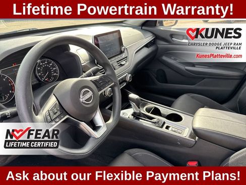 Used 2024 Nissan Altima 2.5 SV AWD/4WD image 22