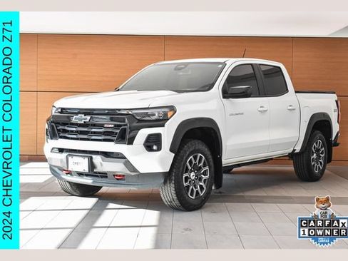 Used 2024 Chevrolet Colorado Z71 w/ Z71 Convenience Package 2 AWD/4WD image 1
